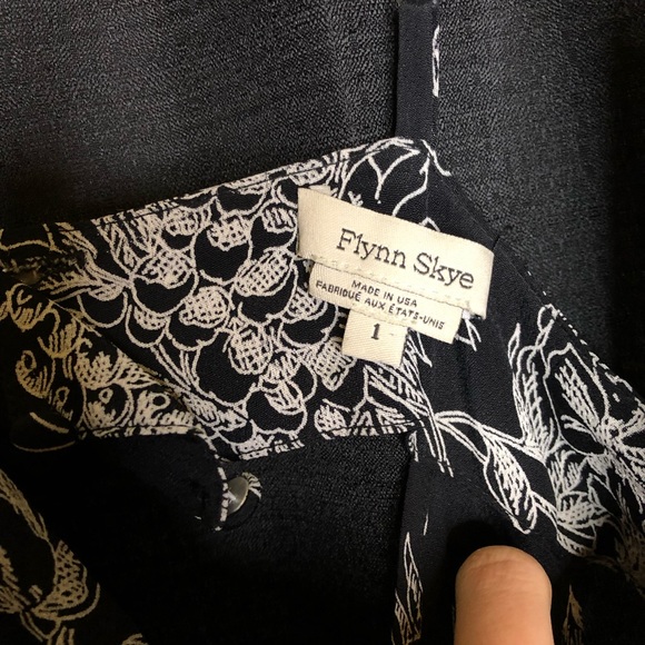 Flynn Skye Ménage A Trois maxi - Picture 6 of 8